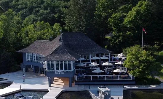 Water's Edge Restaurant Lakeside